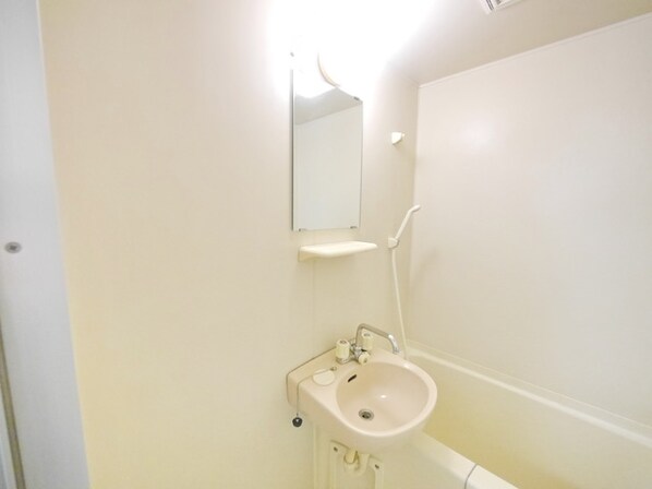 レオパレスTRIP TO THE MOONの物件内観写真